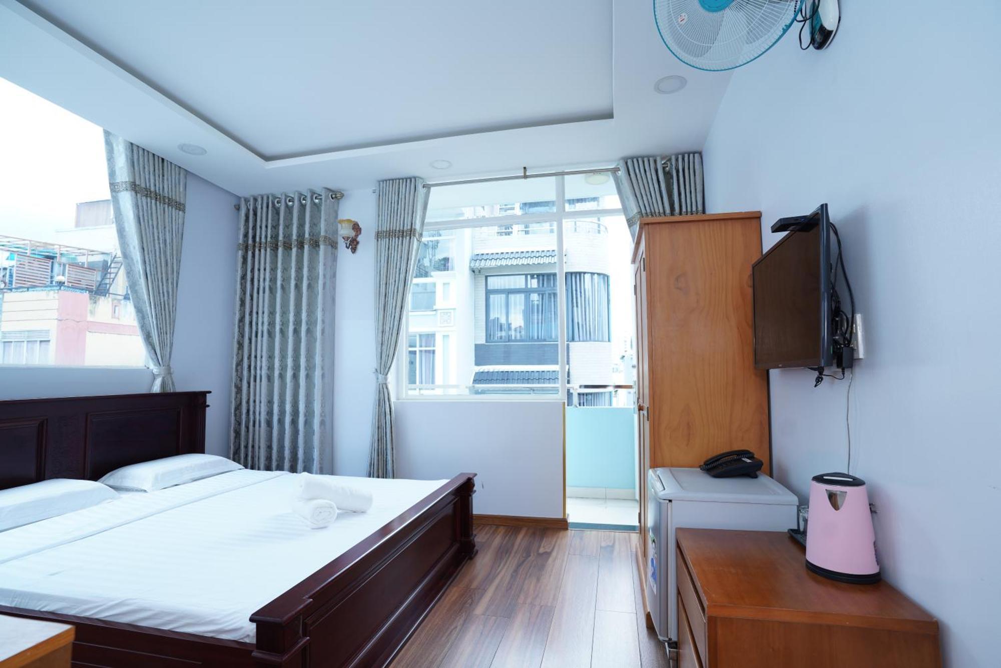 Sunny 2* TP. Hồ Chí Minh